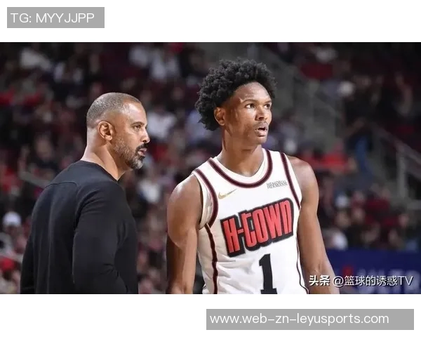 火箭训练营第4日精彩瞬间KD与谢泼德击掌卡佩拉与亚当斯温馨相拥 火箭训练营第4日精彩瞬间KD与谢泼德击掌卡佩拉与亚当斯温馨相拥