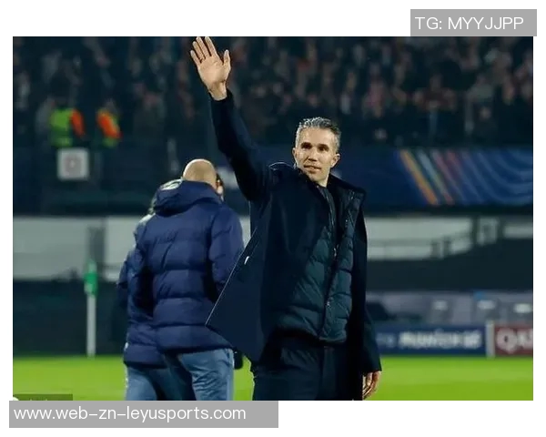 范佩西透露裁判中场道歉称上半场进球不该被判无效 范佩西透露裁判中场道歉称上半场进球不该被判无效