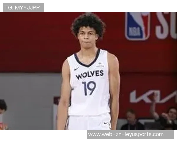 芬奇赞贝兰热打球风格强硬敏锐感知比赛局势令人印象深刻 芬奇赞贝兰热打球风格强硬敏锐感知比赛局势令人印象深刻