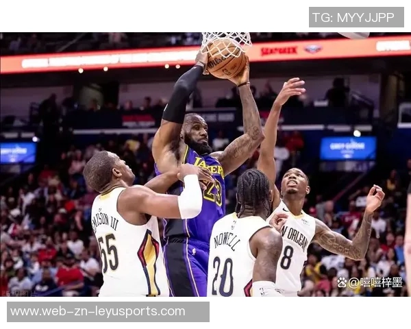 尽管努力拼搏戴维斯全场独得26分11篮板却难阻球队失利