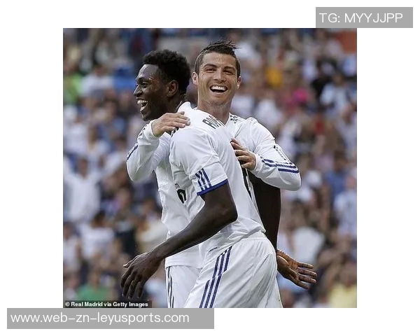 阿德巴约期待鲍威尔进化为全新得分机器展现自我风采 阿德巴约期待鲍威尔进化为全新得分机器展现自我风采