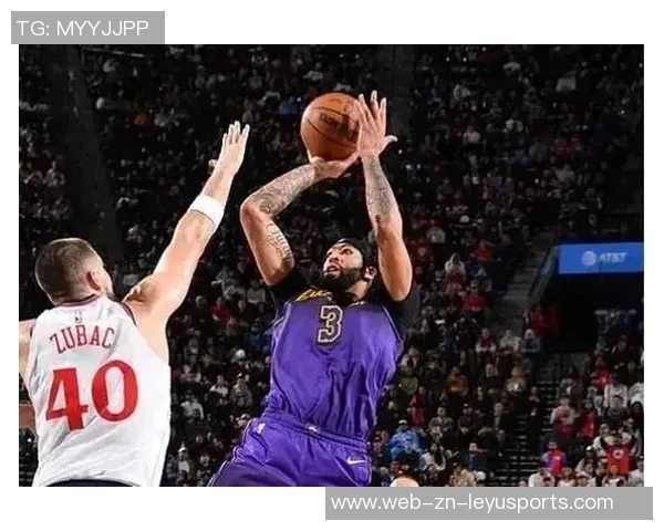 浓眉再遇伤病困扰首节小腿受伤退赛仅得4分4板表现受限 浓眉再遇伤病困扰首节小腿受伤退赛仅得4分4板表现受限