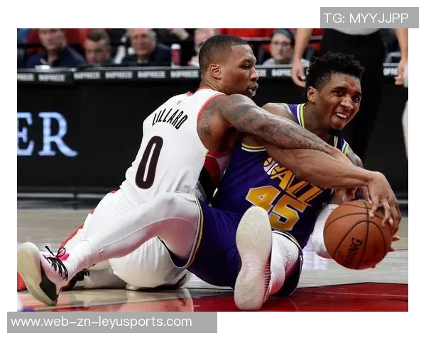 詹姆斯展望新赛季强调开拓者与爵士的潜力与悬念