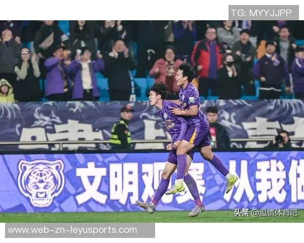 中村草太单刀破门被判越位申花与广岛战成平局仍然0比0 中村草太单刀破门被判越位申花与广岛战成平局仍然0比0